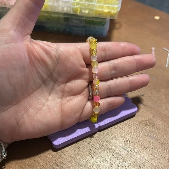 Colorful Crystal Beaded Bracelet - Picture 3 of 3